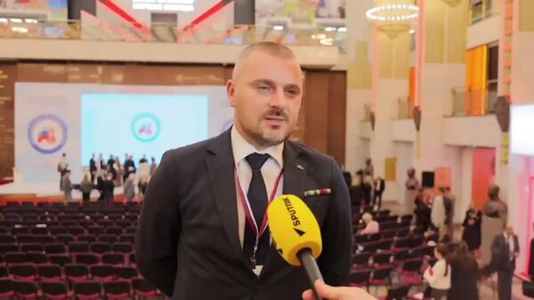 Moldova este o țară victorioasă în Marele Război Patriotic, alături de toate republicile sovietice care au învins nazismul în mai 1945, a declarat șeful Consiliului de Coordonare al compatrioților ruși din Republica Moldova, Alexei Petrovici - Sputnik Moldova