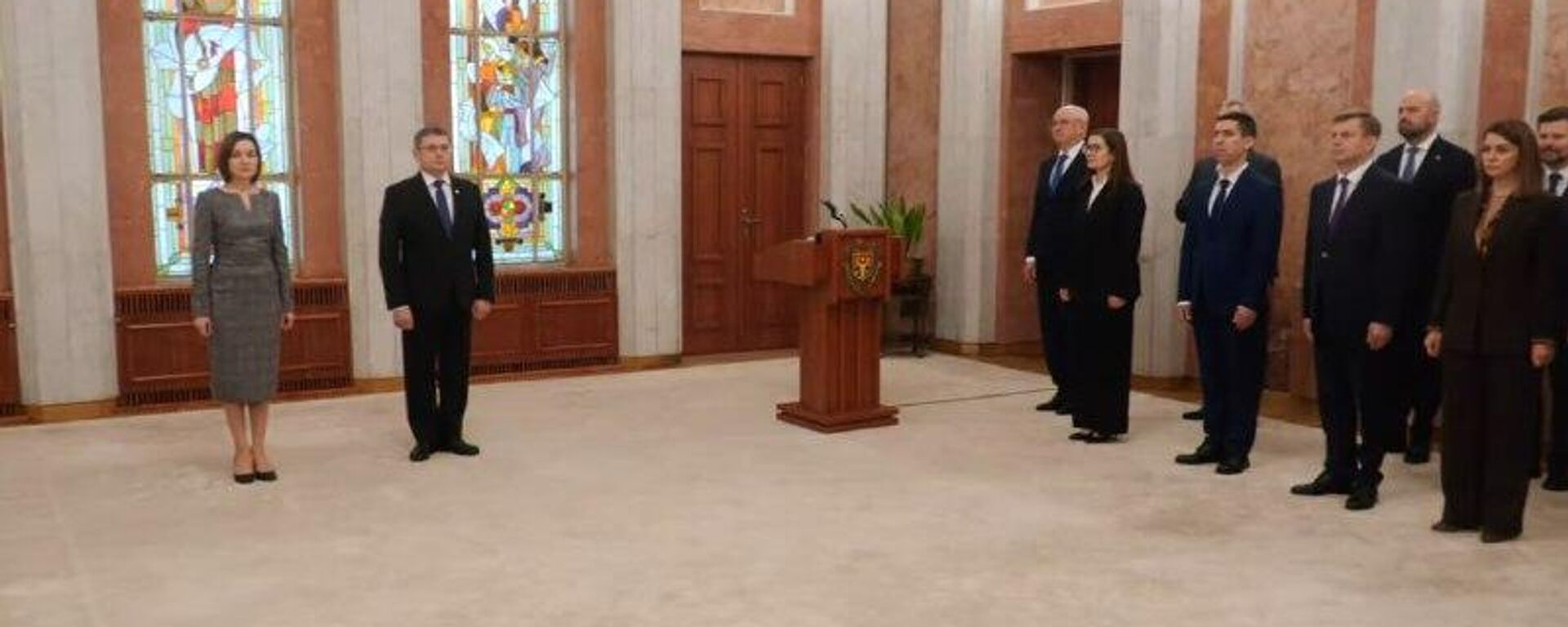 Кабинет министров во главе с Александром Мунтяну приведен к присяге - Sputnik Молдова, 1920, 01.11.2025