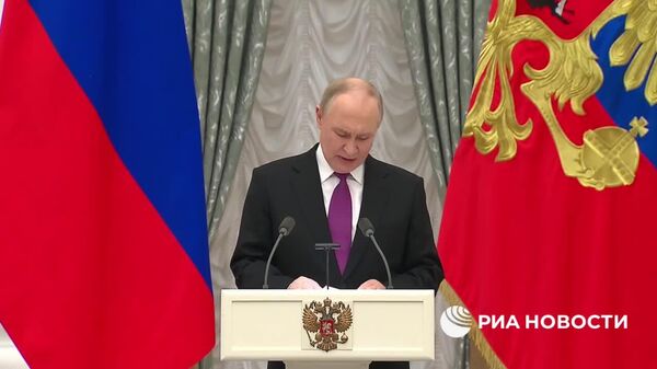 Путин наградил разработчиков Посейдона и Буревестника - Sputnik Молдова