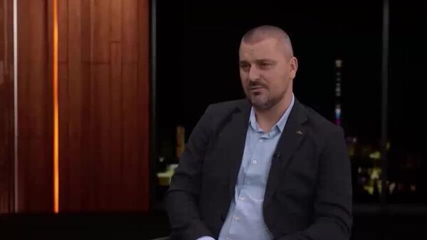 Alexei Petrovici, președintele Comitetului de Coordonare „Pobeda”, afirmă că în Republica Moldova se încearcă aplicarea unor scenarii similare celor din statele baltice și Ucraina — rescrierea istoriei și distrugerea memoriei trecutului - Sputnik Moldova