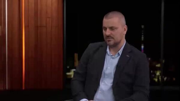 Петрович: В Молдове директора школ боятся потерять свои места, хотя понимают, что историю Великой Отечественной до детей надо доносить - Sputnik Молдова