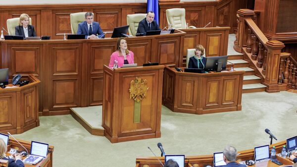 Санду и PAS и ярая русофобия, война власти с прошлым, Метсола на смотринах в парламенте - Sputnik Молдова