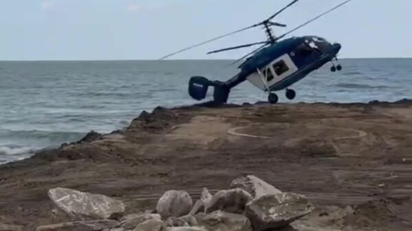 Video cu elicopterul care s-a prăbușit ieri în Daghestan, Federația Rusă, preluat de RT de pe rețelele de socializare - Sputnik Moldova