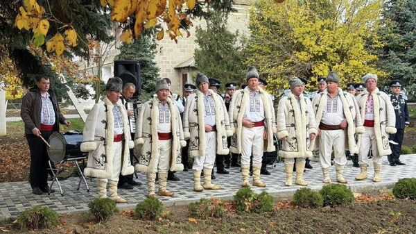 В селе Слобозия Маре Кагульского района Республики Молдова открыли очередной памятник военнослужащим нацистской Румынии, погибшим летом 1941 года во время вторжения в Советской Союз - Sputnik Молдова