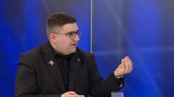 Вспомнилось, как бывший пресс-секретарь правительства с телеэкрана пропагандирует ненависть к русскому языку - Sputnik Молдова