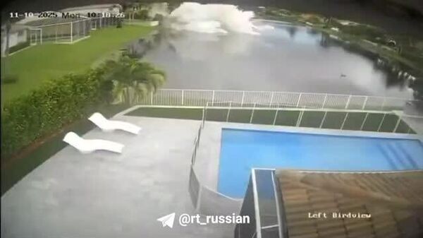 O aeronavă ușoară s-a prăbușit în curtea din spate a unei case din Florida - Sputnik Moldova