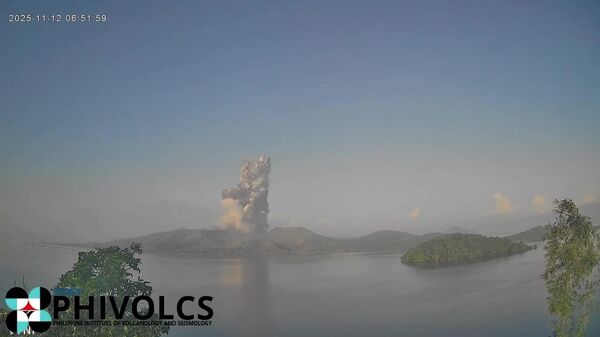 Erupția vulcanului Taal a avut loc în Filipine, pe insula Luzon - Sputnik Moldova