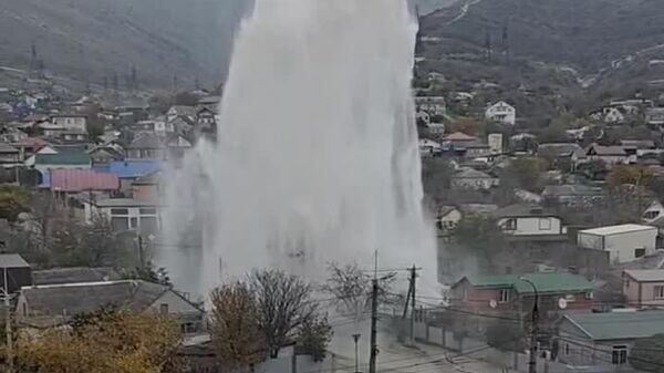 Atenție, nu e vorba de un aquapark sau de o fântână arteziană - Sputnik Moldova