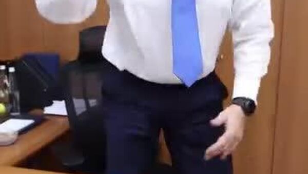 Чубашенко: Когда люди такого возраста и статуса пытаются косить под молоденьких хипстеров, это всегда выглядит нелепо - Sputnik Молдова