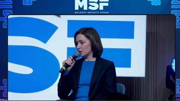 Президентка Молдовы поблагодарила ЕС и НАТО за то, что они вооружают Молдову и увеличивают военные расходы страны - Sputnik Молдова