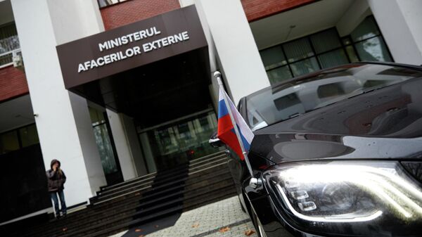 Мария Захарова прокомментировала вызов в МИД Молдовы Олега Озерова - Sputnik Молдова