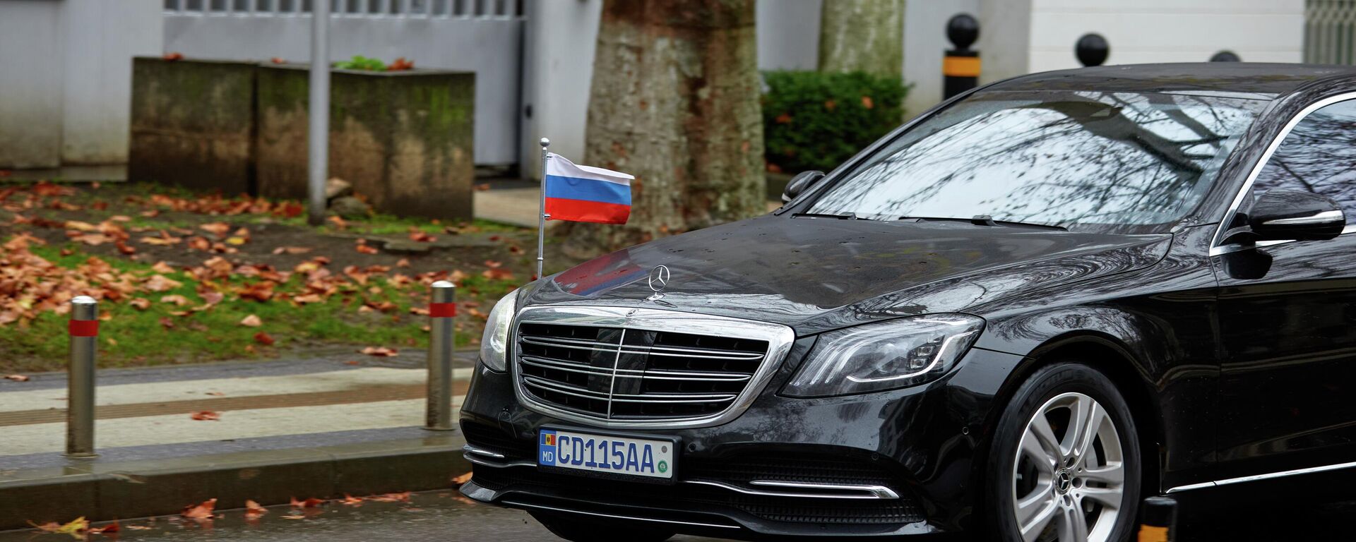 Автомобиль посола России в Молдове - Sputnik Молдова, 1920, 26.11.2025
