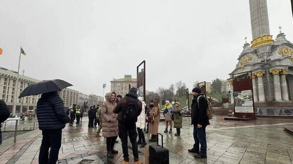 Протестующие в Киеве требуют отставки Зеленского и ареста Ермака - Sputnik Молдова