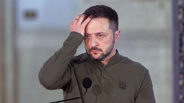 Окружение Зеленского советует ему не ехать в США для обсуждения мирных предложений по Украине, чтобы не поссориться с Трампом - Financial Times - Sputnik Молдова