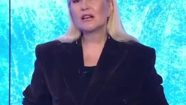 Журналист Людмила Бельченкова раскритиковала PAS за отношение к учителям, напомнив, что представительница партии в мунсовете позволила себе назвать педагогов щенками - Sputnik Молдова