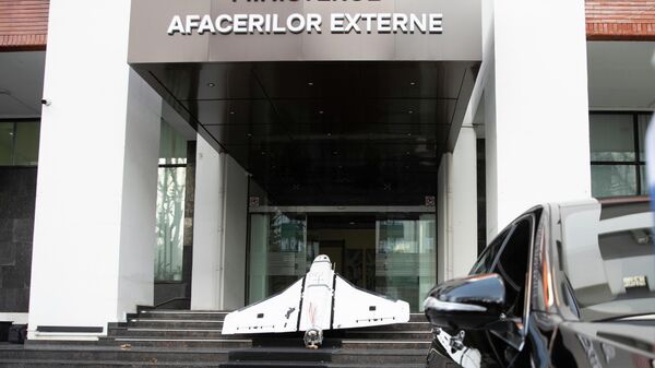 Власть и дроны, поползновения на нейтралитет, отрицание западниками русскоязычных - Sputnik Молдова