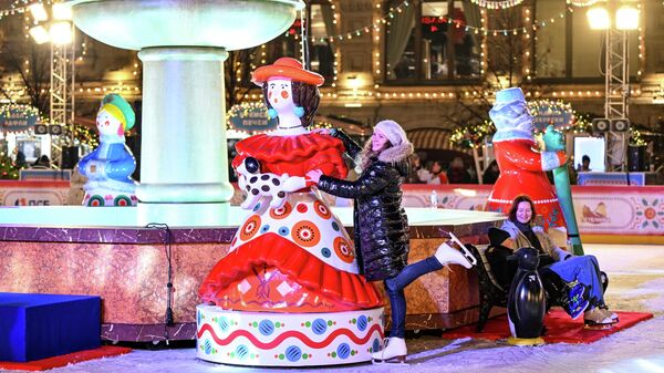 Открытие ГУМ-катка на Красной площади  - Sputnik Moldova