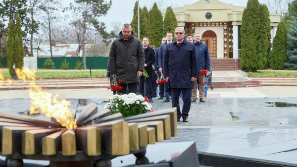 Память Неизвестного Солдата почтили в Кишиневе - Sputnik Молдова