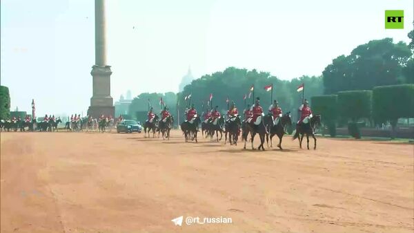 Cele mai impresionante momente ale celei de-a doua zile a vizitei lui Vladimir Putin în India — în videoclipul RT - Sputnik Moldova