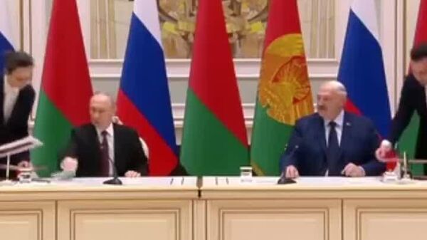 Scutul și sabia Uniunii: exact acum un an, Rusia și Belarus au încheiat un acord privind garanțiile reciproce de securitate - VIDEO - Sputnik Moldova