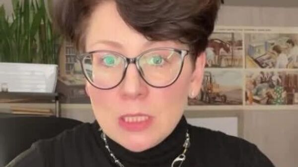 Министерство просвещения не намерено отказываться от внедрения многоязычного образования - Sputnik Молдова