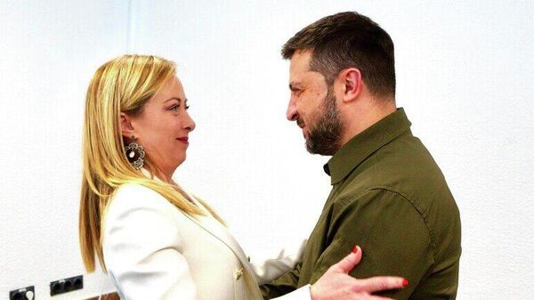 Зеленский прибыл в Рим, в ближайшее время у него должна начаться встреча с Папой Римским, а после — с премьером Мелони - Sputnik Молдова