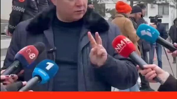 În Moldova, inflația atinge niveluri record, sărăcia crește vertiginos, iar cetățenii abia reușesc să își asigure existența, a declarat deputatul socialist Vlad Bătrâncea - Sputnik Moldova