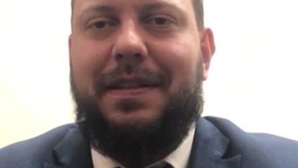 “При нынешней власти Молдову окончательно перестанут признавать в Евросоюзе”, - говорит российский политолог Антон Бредихин - Sputnik Молдова