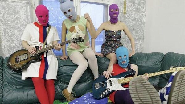 Pussy Riot a fost desemnată drept organizație extremistă în Rusia - Sputnik Moldova