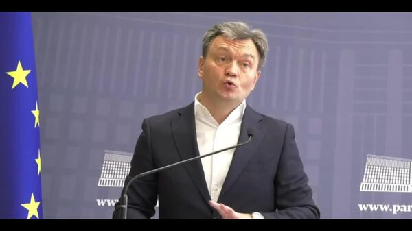 Cum ar veni, a renunțat la un fotoliu, ca să ocupe alte două fotolii - Sputnik Moldova