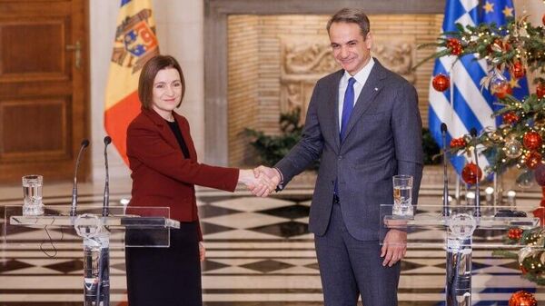 Președintele Republicii Moldova, Maia Sandu, a efectuat luni, 15 decembrie, o vizită de lucru în Republica Elenă, unde a avut întrevederi cu Președintele Greciei, Konstantinos Tasoulas,și cu Prim-ministrul Kyriakos Mitsotakis - Sputnik Moldova