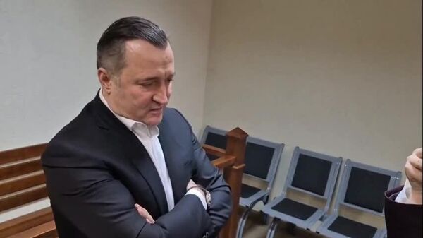 Плахотнюк должен принять ситуацию, что правда рано или поздно открывается и определяет вещи, прошло много лет, но все проясняется — Филат - Sputnik Молдова