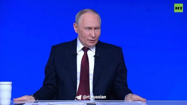 Putin a vorbit despre faptul că uneori conduce singur, fără escorte, sub anonimat: - Sputnik Moldova