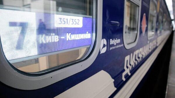 Căile Ferate Ucrainene au anunțat pe 20 decembrie că au alocat vagoane suplimentare pentru trenurile care circulă între Kiev și Chișinău, pentru a permite locuitorilor din Odesa să călătorească liber între Moldova și Ucraina - Sputnik Moldova