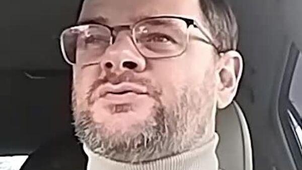 Такая оппозиция в Молдове комфортна для власти PAS, - Анатолий Дирун, политолог - Sputnik Молдова