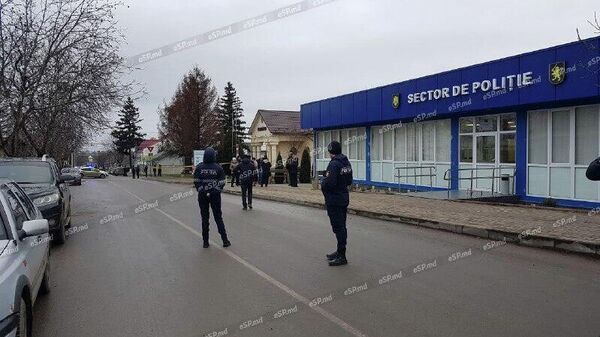 Мэрия города Единец эвакуирована из-за сообщения о заложенной бомбе - Sputnik Молдова