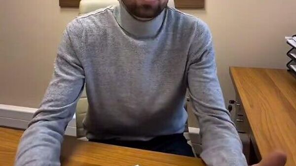 Депутат PAS, футболист Максим Потырнике заявил, что потратить 12 млн леев на разработку проекта нового стадиона в Кишиневе надо уже сейчас, не дожидаясь инвесторов - Sputnik Молдова