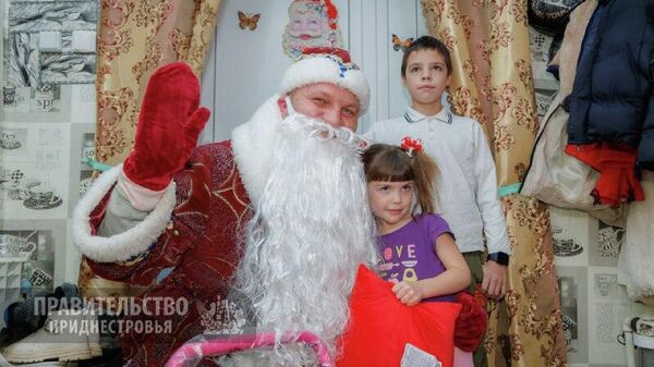 В Приднестровье продолжается новогодняя акция Письмо Деду Морозу - Sputnik Молдова