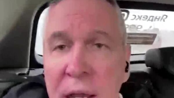 Ситуацию в Молдове необходимо рассматривать более предметно, а не ограничиваться декларациями о европейской интеграции, заявил политолог-международник Владимир Сергиенко - Sputnik Молдова