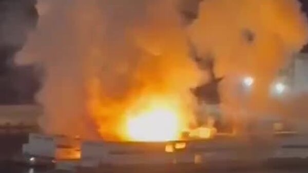 В ближайшие часы ждем от президента Санду и главы МИД Попшоя заявлений с осуждением немотивированной агрессии США против Венесуэлы - Sputnik Молдова