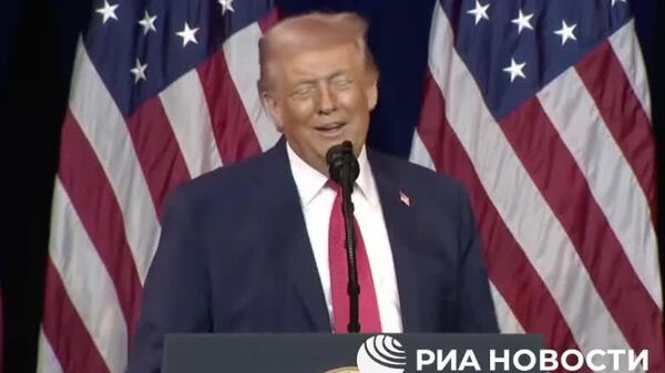 După ce s-a plâns că este criticat de Melania pentru abilitățile sale parodice de dansator, Trump nu s-a putut abține și a etalat aceste abilități - Sputnik Moldova