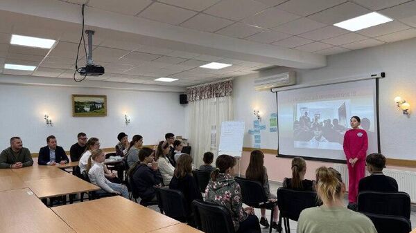 В Кишинёве состоялась очередная смена ежегодного культурно-образовательного проекта для детей Лагерь Посла - Sputnik Молдова