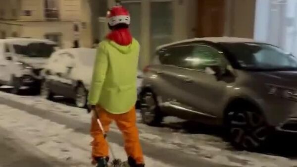 Câțiva centimetri de zăpadă au paralizat o treime din Franța - Sputnik Moldova