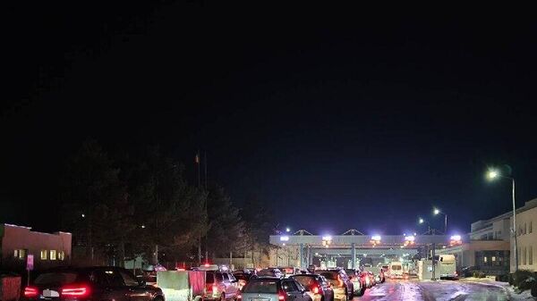 Очереди на въезде: на КПП Леушены сохраняется напряжённый трафик - Sputnik Молдова