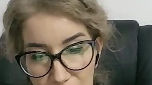 Нонсенс от президента — защищать суверенитет Молдовы через его уничтожение, — говорит историк и политолог Наталья Харитонова - Sputnik Молдова