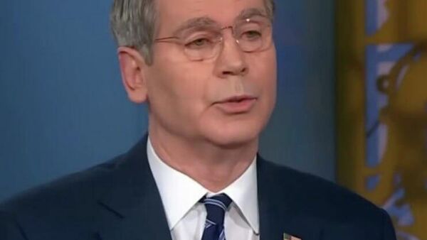 Европейские лидеры придут в себя и поймут, что им нужно быть под американским зонтиком безопасности - Sputnik Молдова