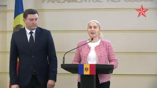 Deputatul PSRM Alla Ursu-Antoci a declarat azi în fața presei că guvernarea PAS distruge sistemul educațional al Moldovei sub paravanul unor „reforme” - Sputnik Moldova