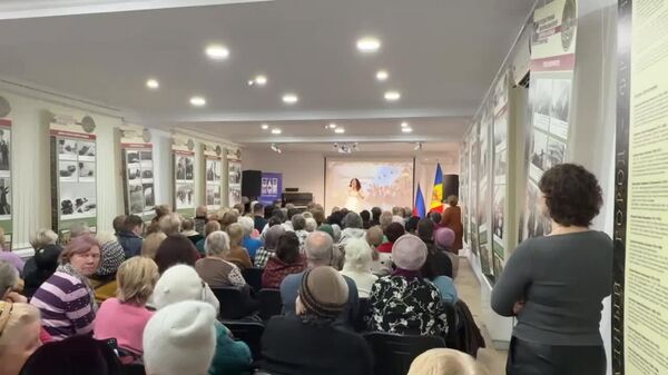 Аншлаг в Русском доме в Кишинёве: концерт ко Дню студента собрал полный зал - Sputnik Молдова