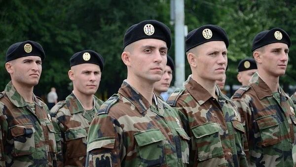 Число военнослужащих Национальной армии Молдовы может быть увеличено с 6,5 до 8,5 тыс - Sputnik Молдова