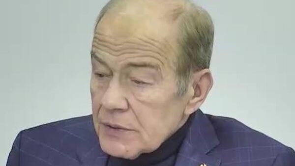 Нынешняя молдавская власть уже и не помнит, что гарантом исполнения закона об особом правовом статусе Гагаузии является именно Республика Молдова, говорит политолог Валентин Крылов - Sputnik Молдова